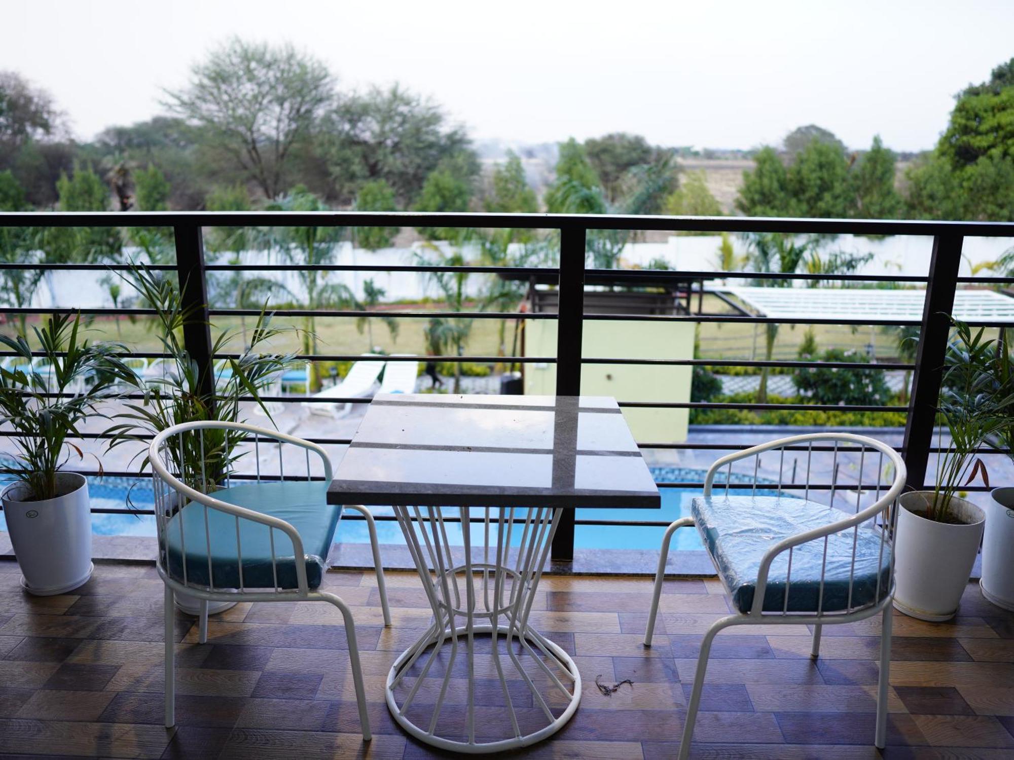 Fun O Farm Luxury Farm Villa Indore Extérieur photo